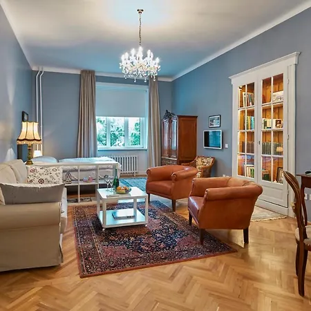 Schieszl 1 Apartmán *